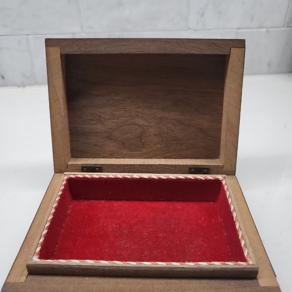 Jewelry box - Picture 4 of 10
